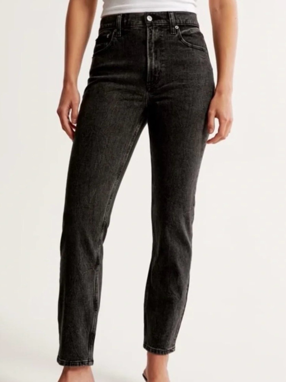 Abercrombie & Fitch The Mom High Rise Jeans Washed Black Size 30/ 10 Tapered